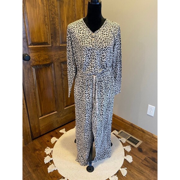Croft & Barrow Womens Size Large Cheetah top & Bottom PJ’s Soft Comfy Casual - Picture 1 of 12